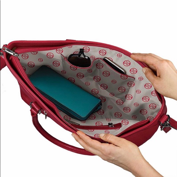 TOTE OPEN HEART DESIGNED BY JANE SEYMOUR NWT - Picture 2 of 3